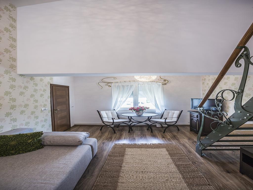 Villa Ronda Ефоріє-Суд Номер фото