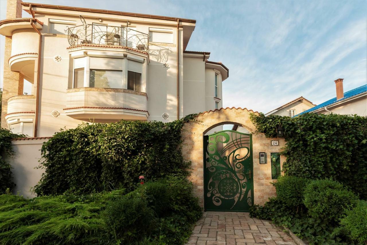 Villa Ronda Ефоріє-Суд Екстер'єр фото