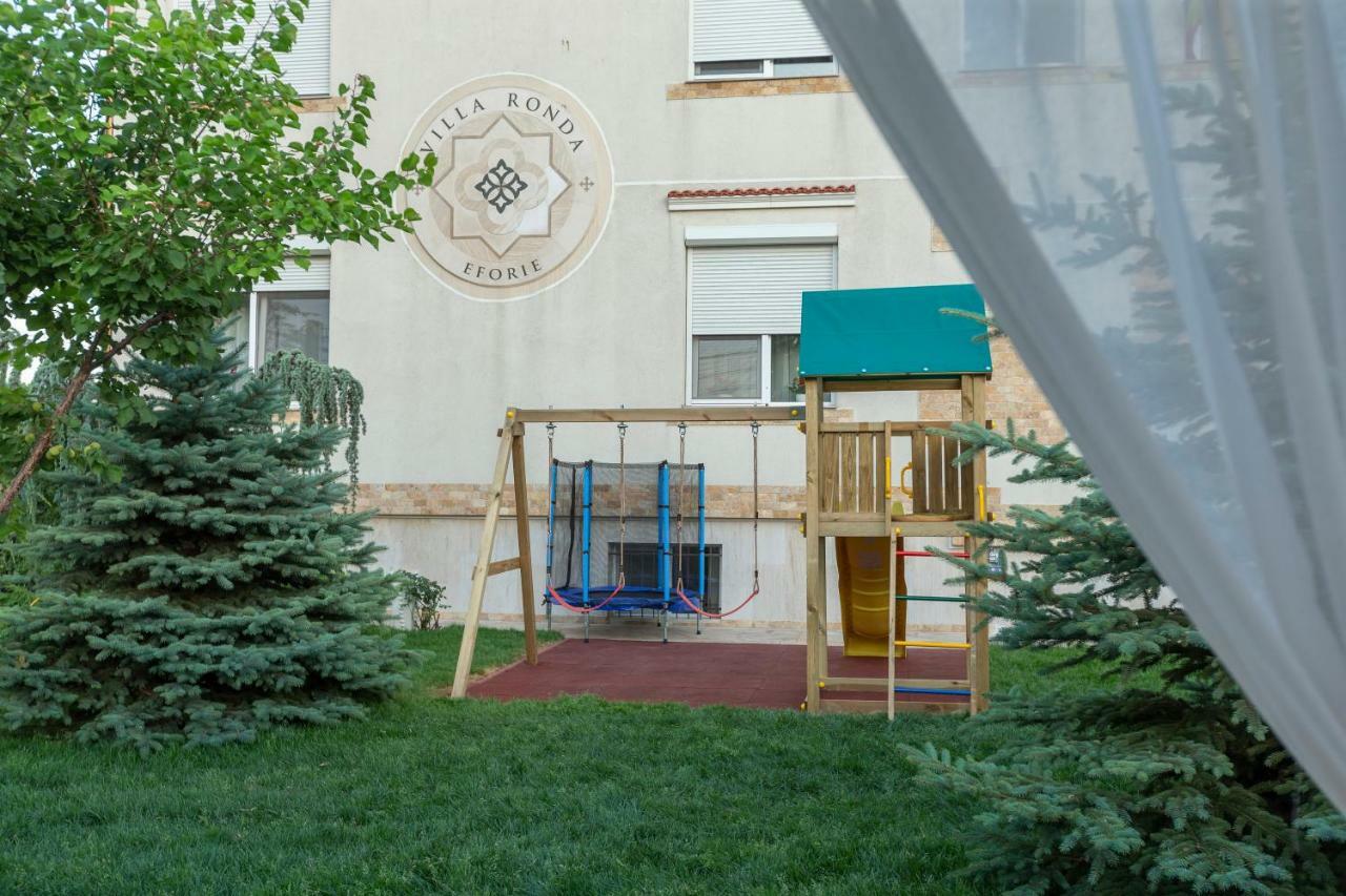Villa Ronda Ефоріє-Суд Екстер'єр фото